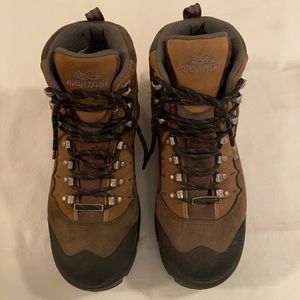 Montrail Gore-Tex Hiking Boots.  Women’s 8.5 Wide.